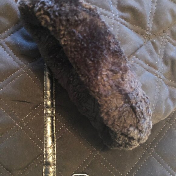 ESPRIT Outerwear Quilted Coat Lined Full Zip Jacket Faux Fur Collar Black Large - Picture 2 of 8